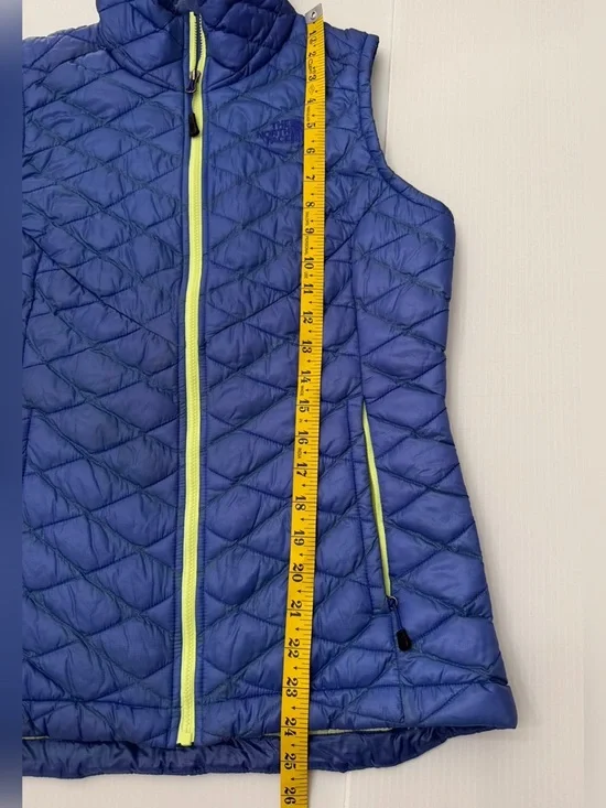 The North Face Thermoball Quilted Blue Vest with Lime Accents - S - Picture 10 of 10